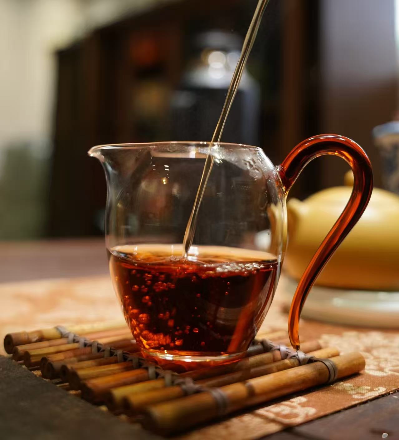易武收藏品(熟普) 茶汤